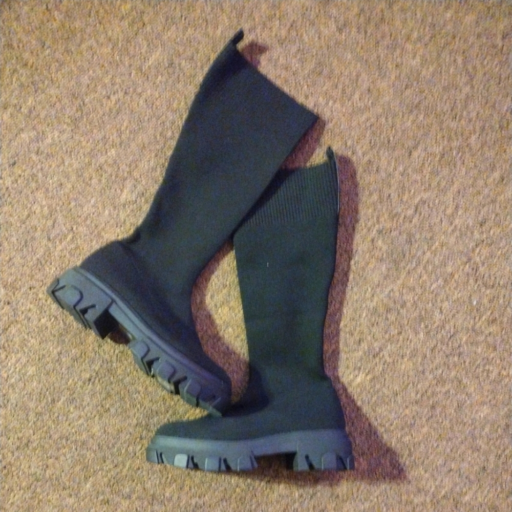 H&M Knitted Stretch Platform knee boots 7.5 New